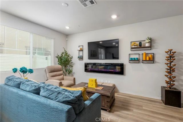 40630 Birchfield Drive 12, Temecula, CA 92591