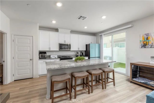 40630 Birchfield Drive 12, Temecula, CA 92591
