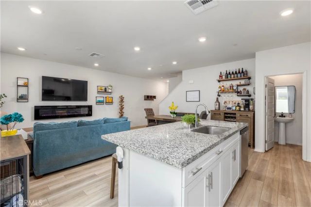 40630 Birchfield Drive 12, Temecula, CA 92591