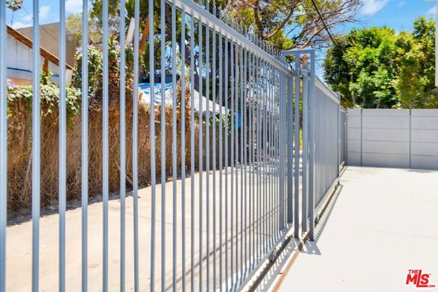 1446 S COCHRAN Avenue 3, Los Angeles, CA 90019