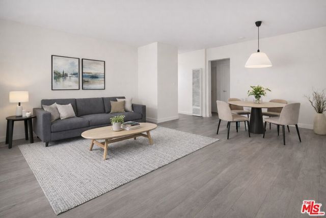 1446 S COCHRAN Avenue 3, Los Angeles, CA 90019