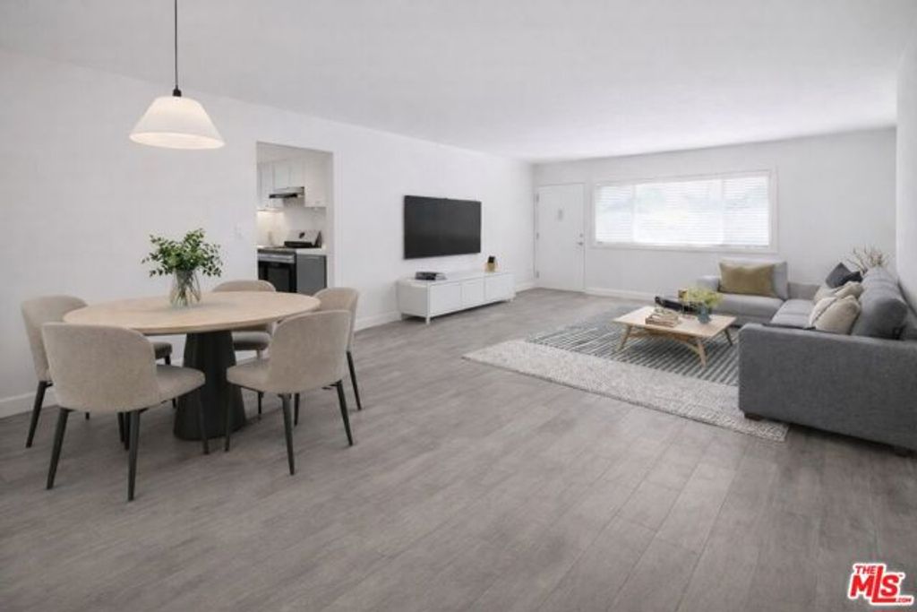 1446 S COCHRAN Avenue 3, Los Angeles, CA 90019