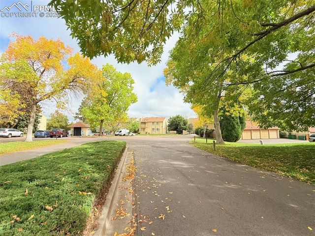 840 Tenderfoot Hill Road 201, Colorado Springs, CO 80906