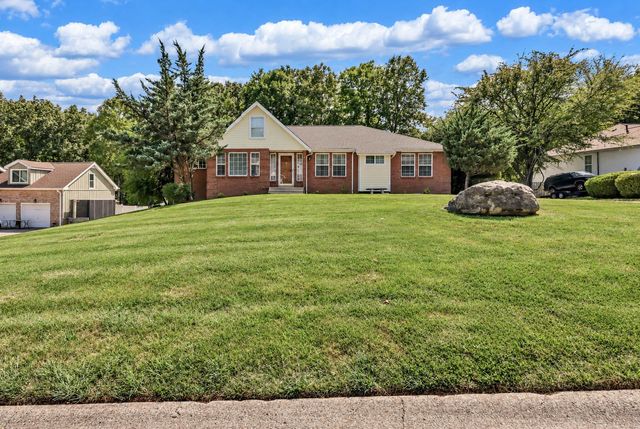 554 Christel Springs Dr, Clarksville, TN 37043