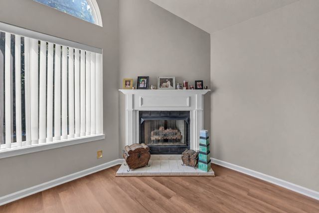 554 Christel Springs Dr, Clarksville, TN 37043