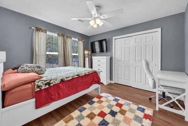 554 Christel Springs Dr, Clarksville, TN 37043