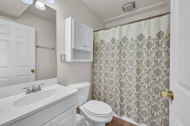 554 Christel Springs Dr, Clarksville, TN 37043