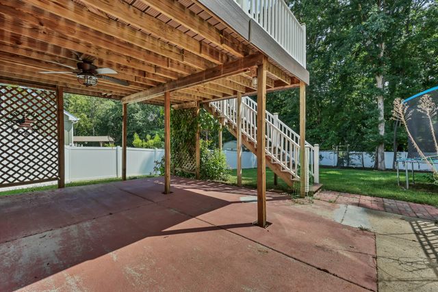 554 Christel Springs Dr, Clarksville, TN 37043