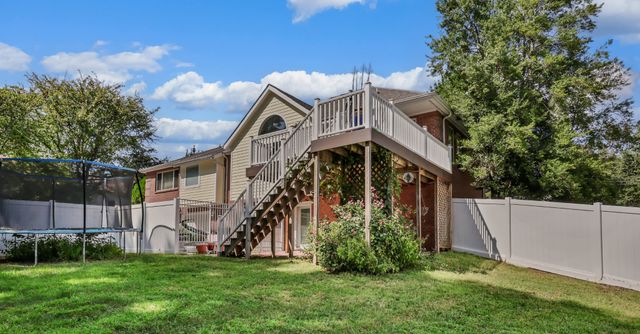 554 Christel Springs Dr, Clarksville, TN 37043