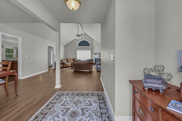 554 Christel Springs Dr, Clarksville, TN 37043