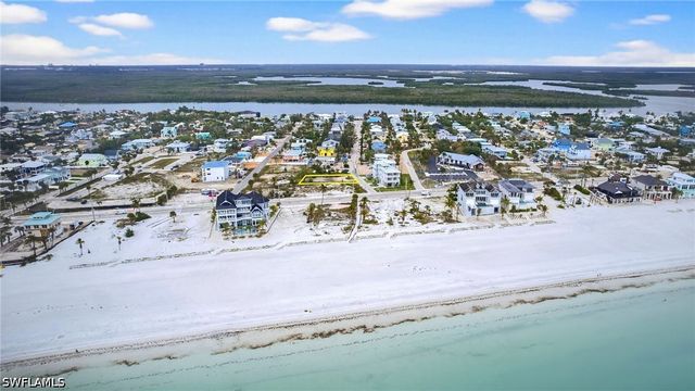 101 Anchorage ST, Fort Myers Beach, FL 33931