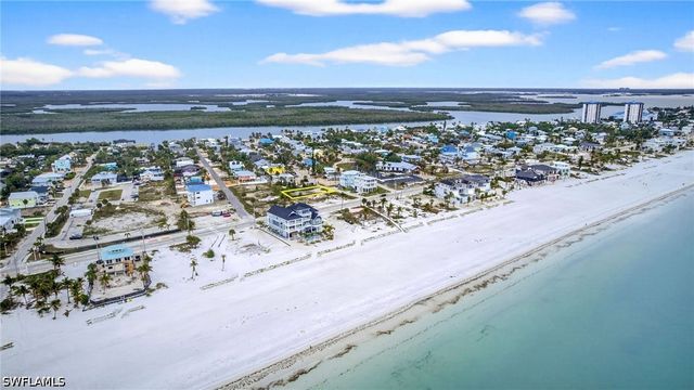 101 Anchorage ST, Fort Myers Beach, FL 33931