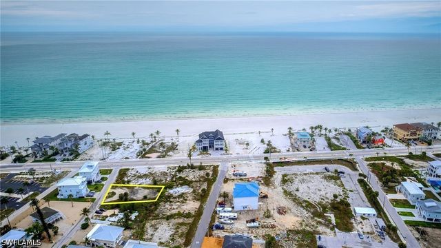 101 Anchorage ST, Fort Myers Beach, FL 33931