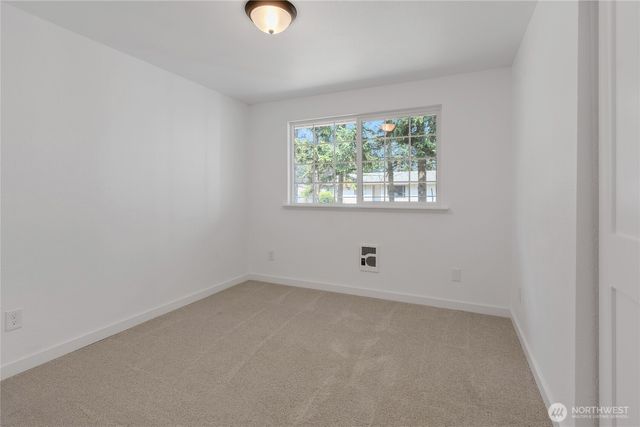 17203 5th Avenue E, Spanaway, WA 98387