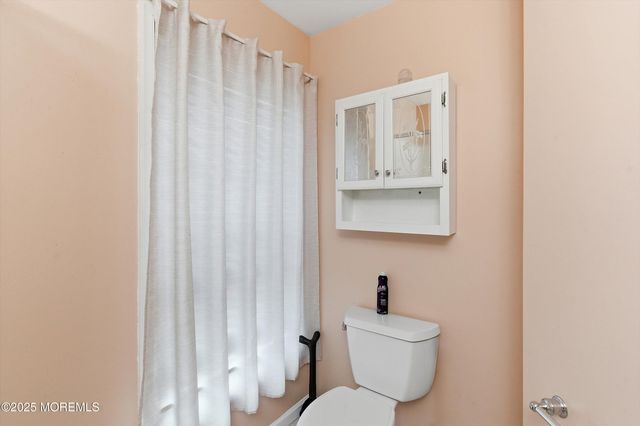 73 E Connecticut, Jackson, NJ 08527