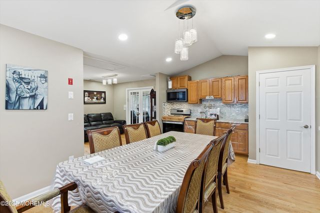 73 E Connecticut, Jackson, NJ 08527