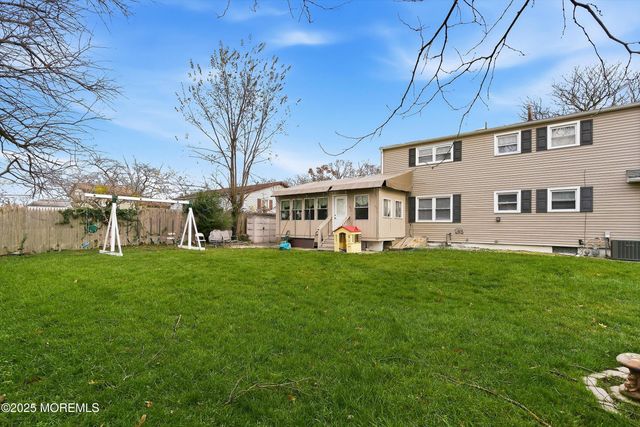 73 E Connecticut, Jackson, NJ 08527