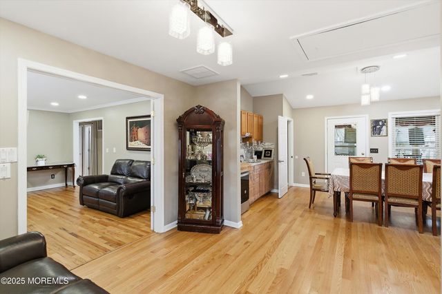 73 E Connecticut, Jackson, NJ 08527