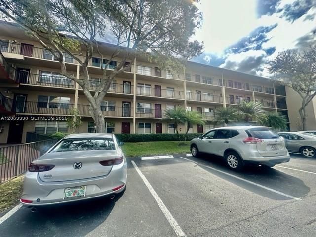 801 SW 133rd Terrace 105K, Pembroke Pines, FL 33027