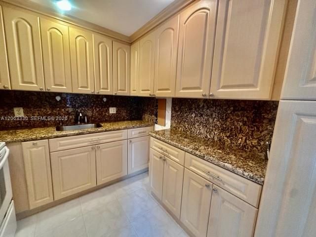 801 SW 133rd Terrace 105K, Pembroke Pines, FL 33027