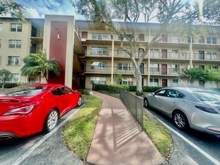 801 SW 133rd Terrace 105K, Pembroke Pines, FL 33027