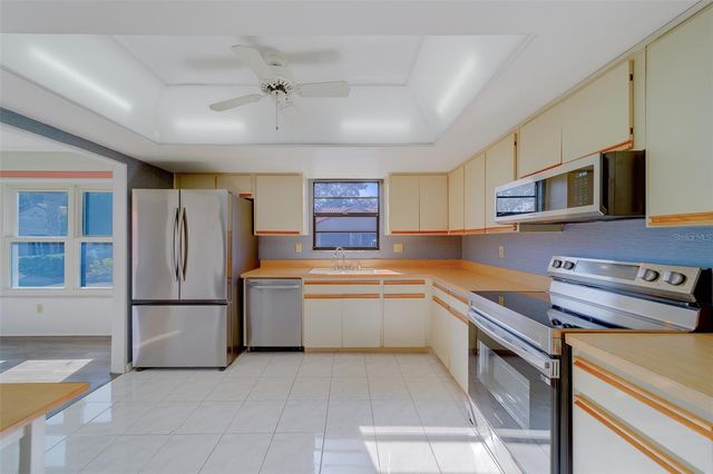 8701 40TH LANE N, Pinellas Park, FL 33782