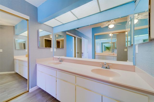 8701 40TH LANE N, Pinellas Park, FL 33782