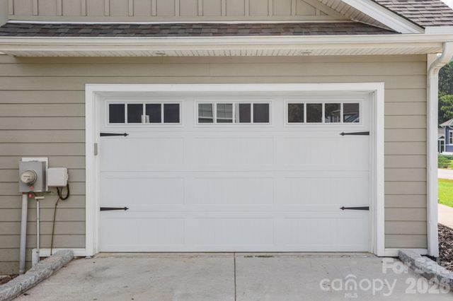 8 Vedder Way, Swannanoa, NC 28778