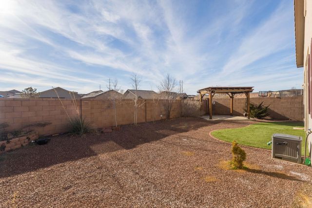 4081 Mountain Trail Loop NE, Rio Rancho, NM 87144