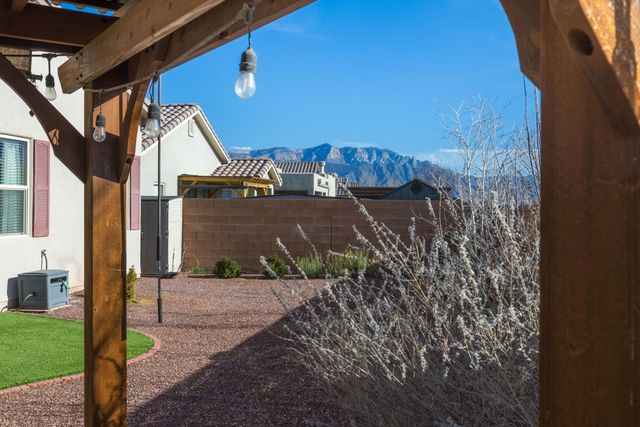 4081 Mountain Trail Loop NE, Rio Rancho, NM 87144