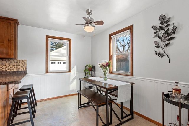 2216 GLENDALE AVENUE, Green Bay, WI 54303