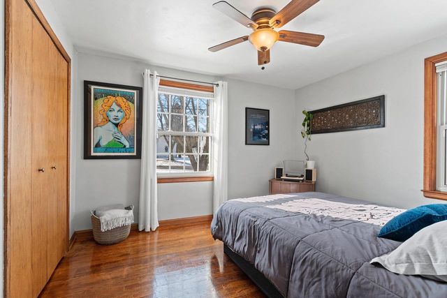 2216 GLENDALE AVENUE, Green Bay, WI 54303