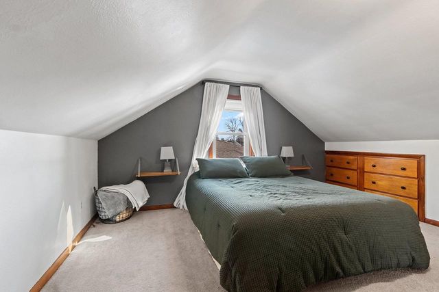 2216 GLENDALE AVENUE, Green Bay, WI 54303