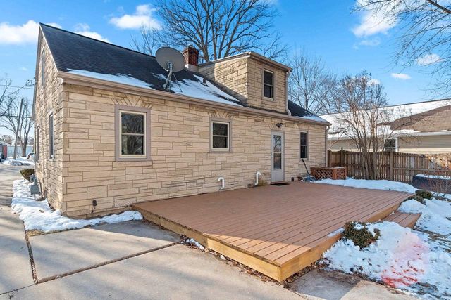 2216 GLENDALE AVENUE, Green Bay, WI 54303