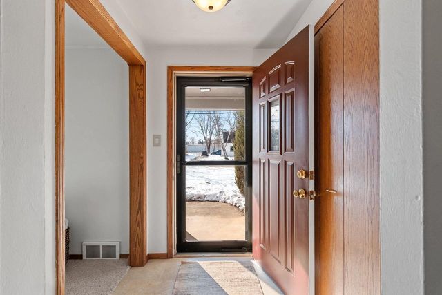 2216 GLENDALE AVENUE, Green Bay, WI 54303