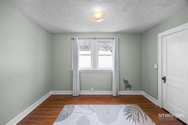 2629 Miller Avenue, Walker, MI 49544