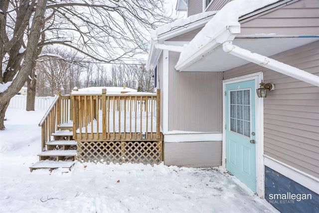 2629 Miller Avenue, Walker, MI 49544