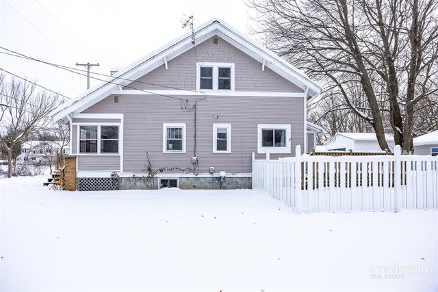 2629 Miller Avenue, Walker, MI 49544