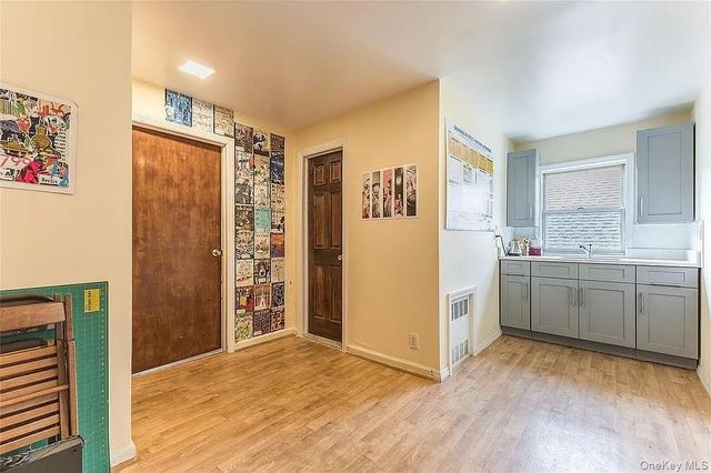 80-15B 168th Street, Jamaica Estates, NY 11432