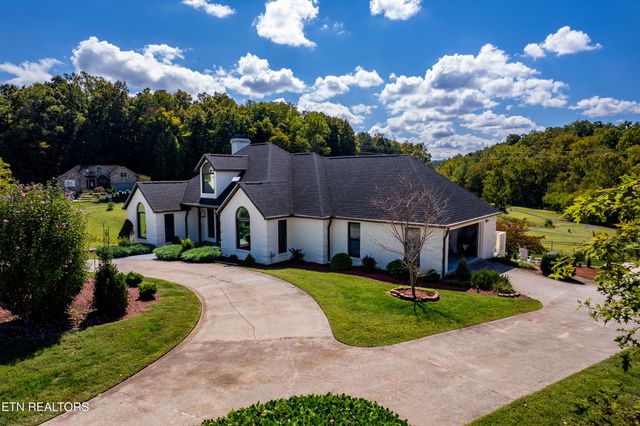 225 Bobwhite Tr, Sevierville, TN 37876