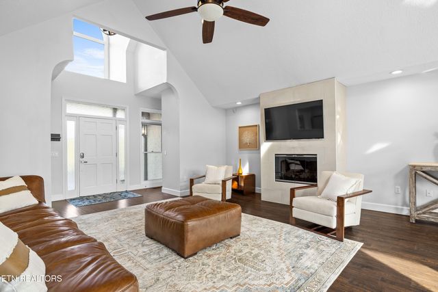 225 Bobwhite Tr, Sevierville, TN 37876