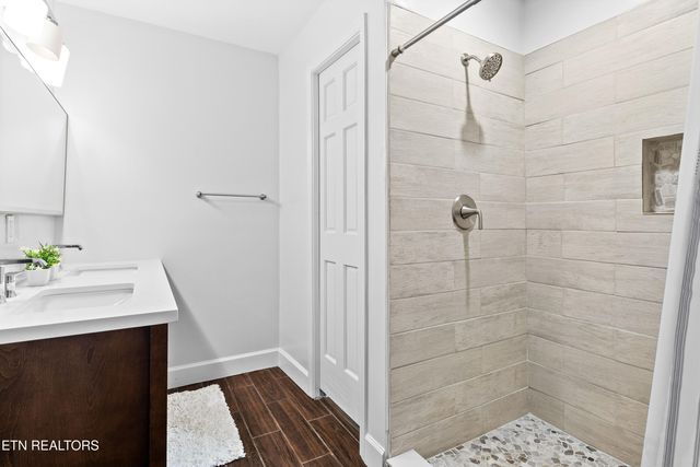 225 Bobwhite Tr, Sevierville, TN 37876