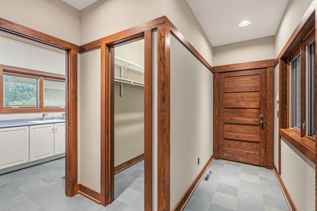 2504 SNOWBERRY CIR, Columbia, MO 65201