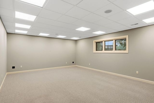 2504 SNOWBERRY CIR, Columbia, MO 65201
