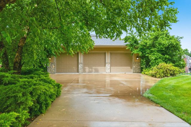 2504 SNOWBERRY CIR, Columbia, MO 65201