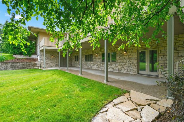 2504 SNOWBERRY CIR, Columbia, MO 65201
