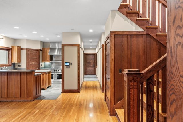 2504 SNOWBERRY CIR, Columbia, MO 65201