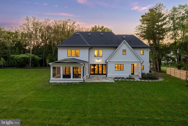 9117 REDWOOD AVE, Bethesda, MD 20817