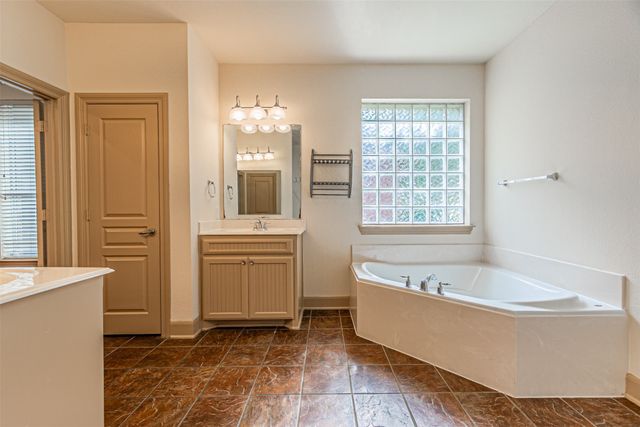 15097 Blakehill Drive, Frisco, TX 75035