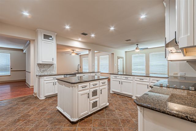 15097 Blakehill Drive, Frisco, TX 75035